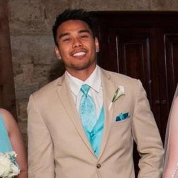 Meet your Posher, Josh - Picture 1 of 1